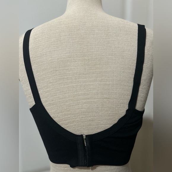 ILoveSia Black, Beige & Crème Sports Bra Clamping Adjustable Straps Bundle of 3 - Picture 3 of 10